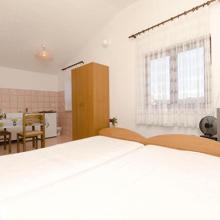 Apartments Mirko Трогир Экстерьер фото