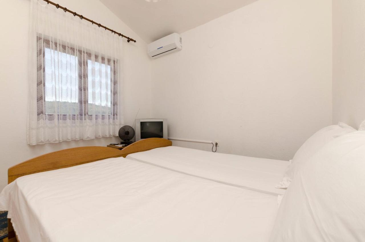 Apartments Mirko Трогир Экстерьер фото